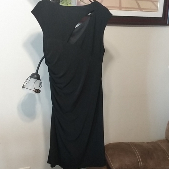 R&M Richards Size 14 Keyhole & Ruched Side Dress - Picture 3 of 8